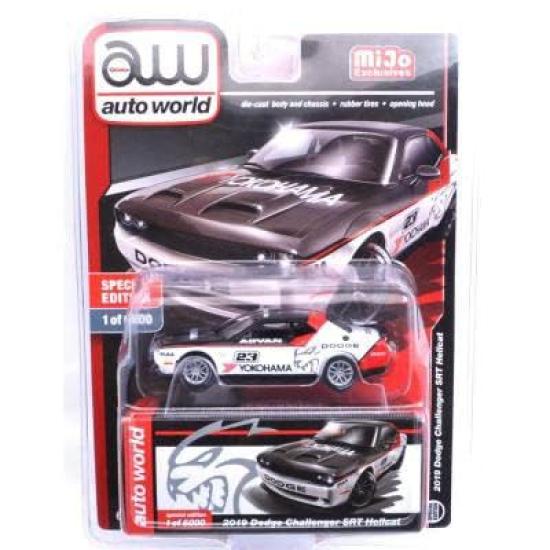Auto World MiJo Exclusive 2019 Dodge Challenger Hellcat Advan Yokohama -