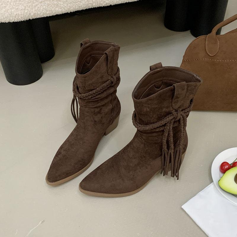 French retro brown short boots women's autumn and winter wasteland wind fringed V-mouth thin thick heel Maillard western cowboy boots