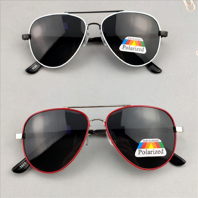 Children's metal-framed sunglasses, stylish and cool for boys39Trendy polarized aviator sunglasses for kids