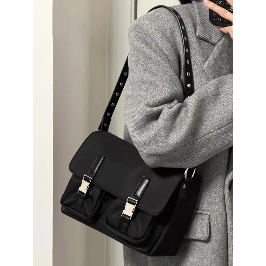 IELGY Casual Versatile Unisex Portable Locomotive Mailman Bag, Fashion Shoulder Tooling Bag