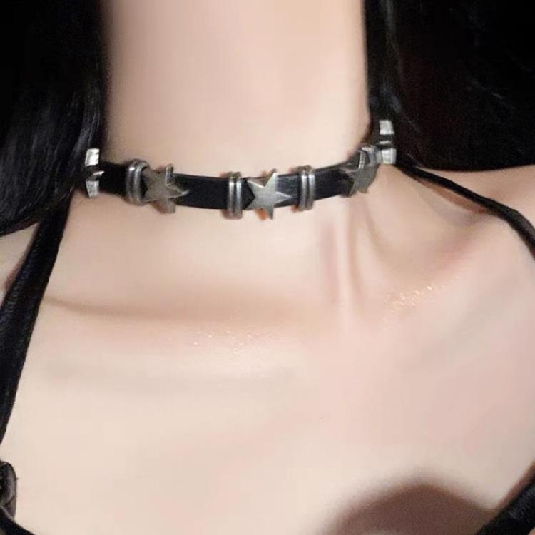 Harajuku Star Pentagrams Rivet Leathers Choker for Women Sweet Trend Bracelet