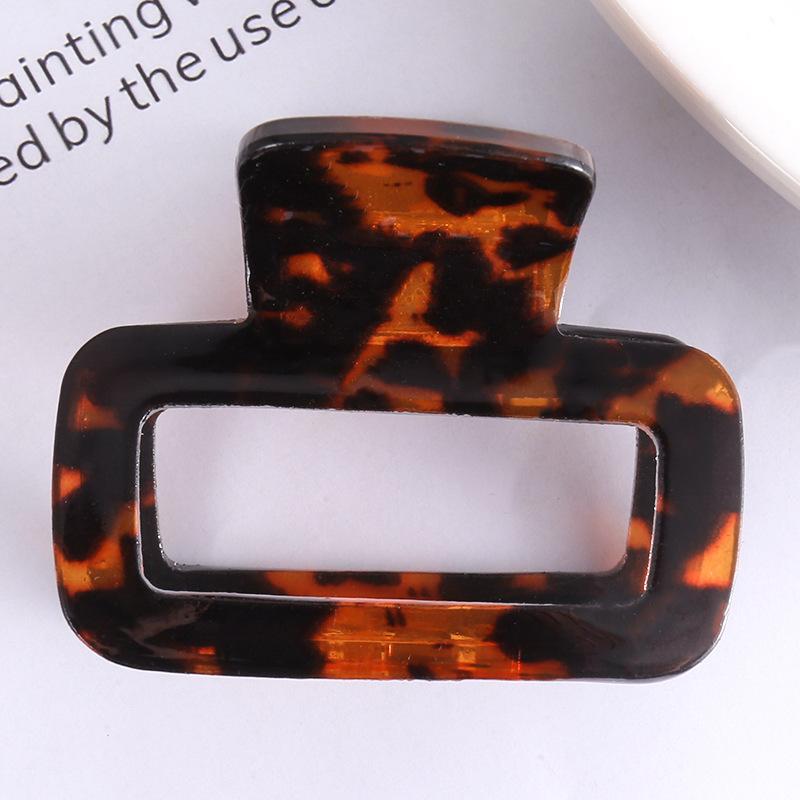 New Hair Clips for Girls Geometric Hollow Out Square Hair Claws Elegant Marble Pattern Women Hair Clips Hair Accessories