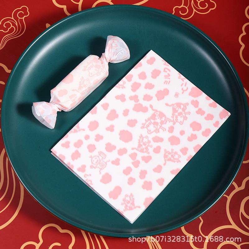 

100Pcs/pack Cartoon Printed Handmade DIY Nougat Candy Packaging Oil Papers Milk Taffy Wrapper New Year Holiday Party Decoration 9x12.5cm
