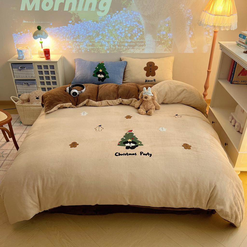 Thickened Milk Fleece Towel Embroidery Four-Piece Set 1.2M Bed Sheet Three-Piece Set, Gingerbread Small