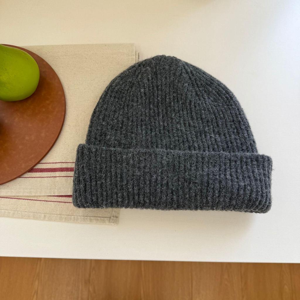 Wool Blend Beanie: Solid Color, Autumn/Winter, Stylish & Warm for Workwear and Hiking
