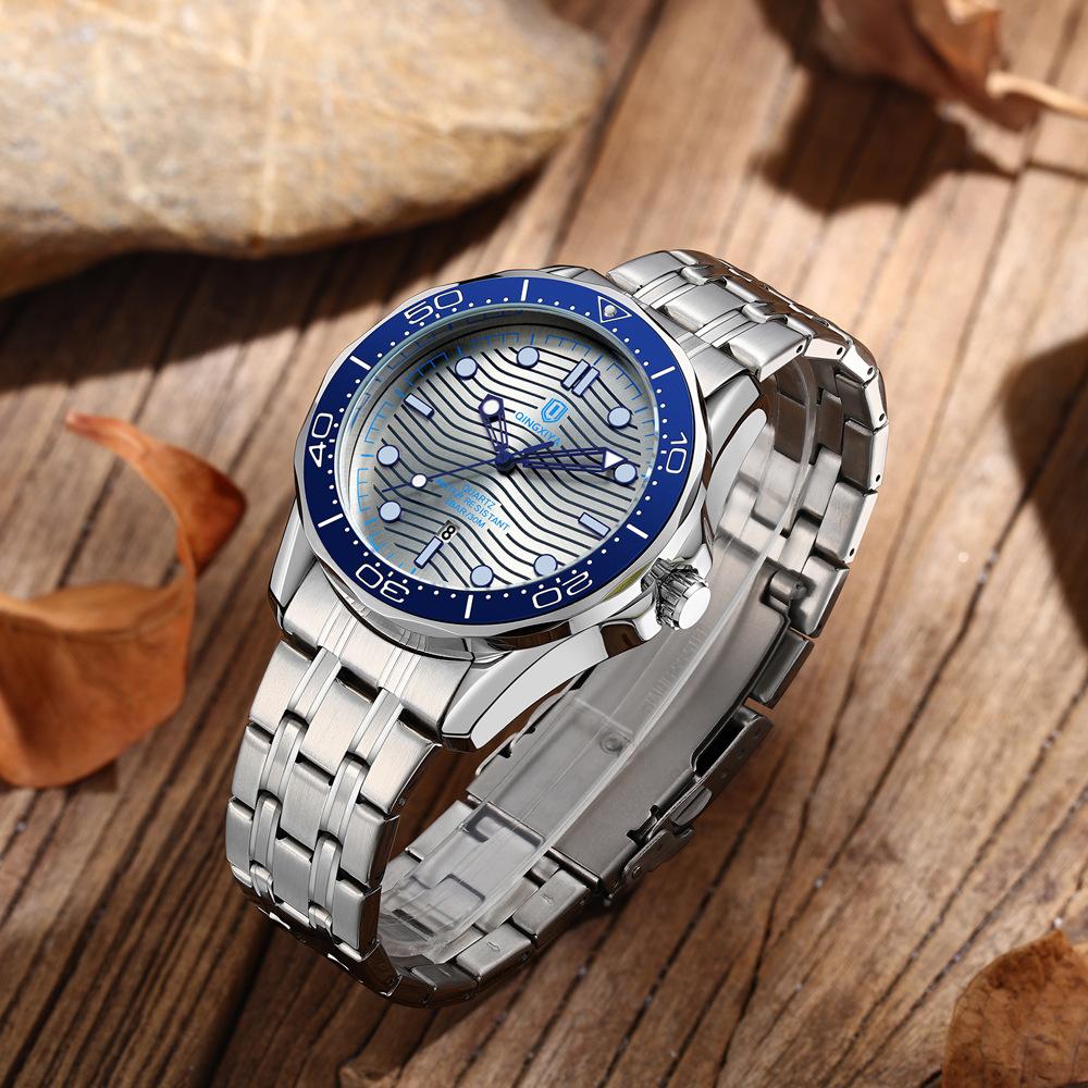 Men's Diver Style Quartz Watch with Luminous Hands Auto Date Waterproof Stainless Steel/Rubber Band Wristwatch