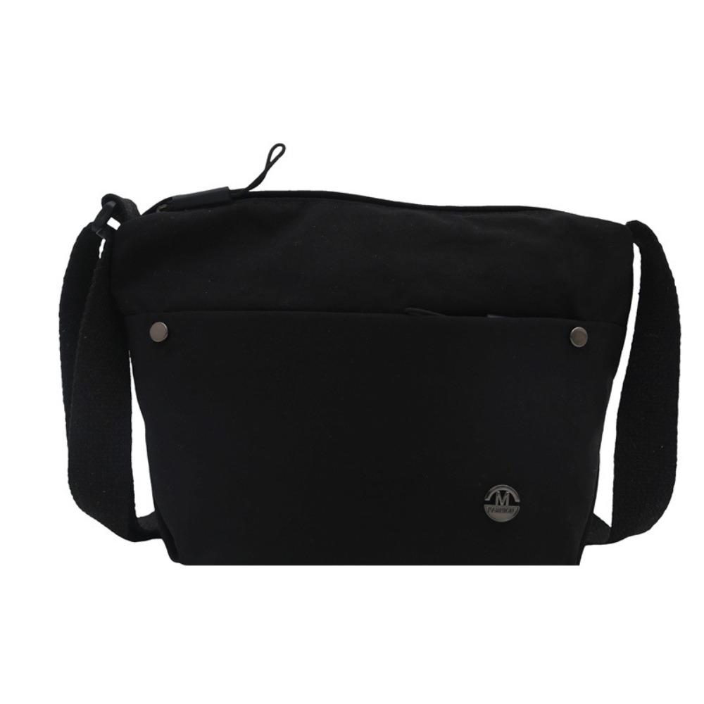 Stylish Ultra-Light Nylon Crossbody Bag Adjustable Wide Strap Large Capacity Messenger Bag Zipper Closure Women Bag Outing