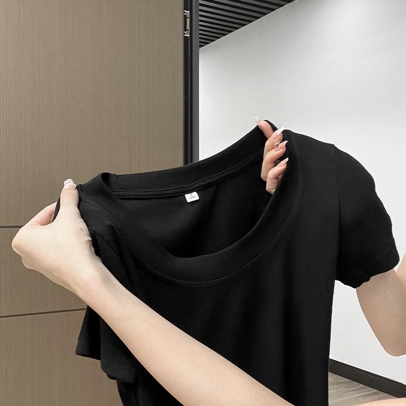 Тщательно подобранный желтый кроп-топ с короткими рукавами для женщин - Летний облегающий