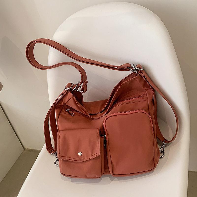 Large Capaci Nyl Women's Tote Bag Autumn Winter Versatile Multiple Pockets Single Outdoor Crossbody Bag Fashi Commuter Bags