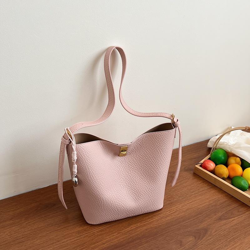 New Spring and Summer New Large-capacity Shoulder Bag Bucket Bag Fashionable Versatile Casual Underarm Bag Women