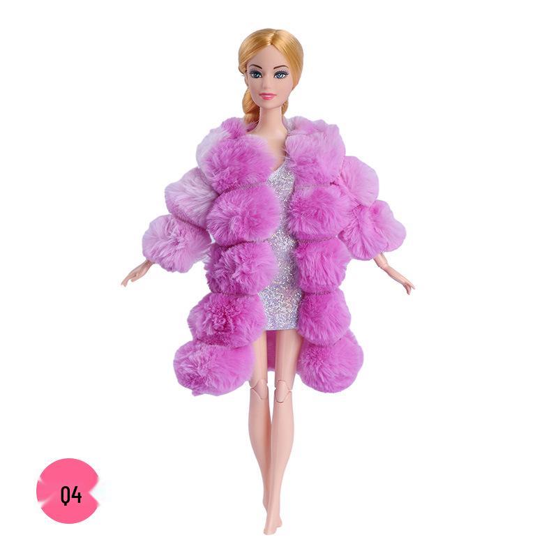 

Набор модной одежды для куклы Барби 30 см: Длинное пальто из искусственного меха и плюшевая короткая куртка Clothes only (doll not included)