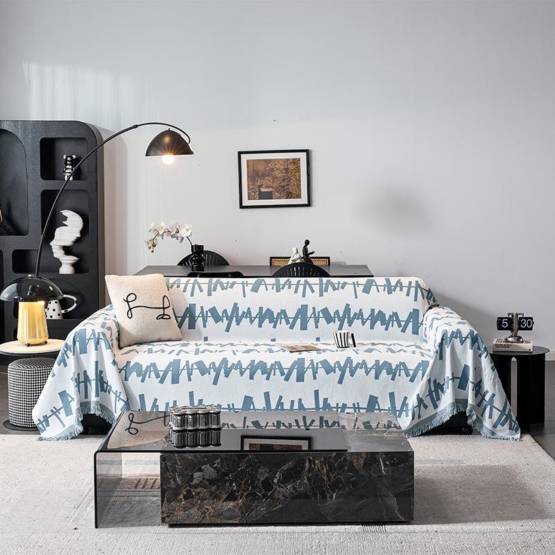 Ins Style Line Printed Sofa Cloth Towel Luxury All-Season Sofa Covers for Living Room Comfortable Anti Dirt Armchair Protector