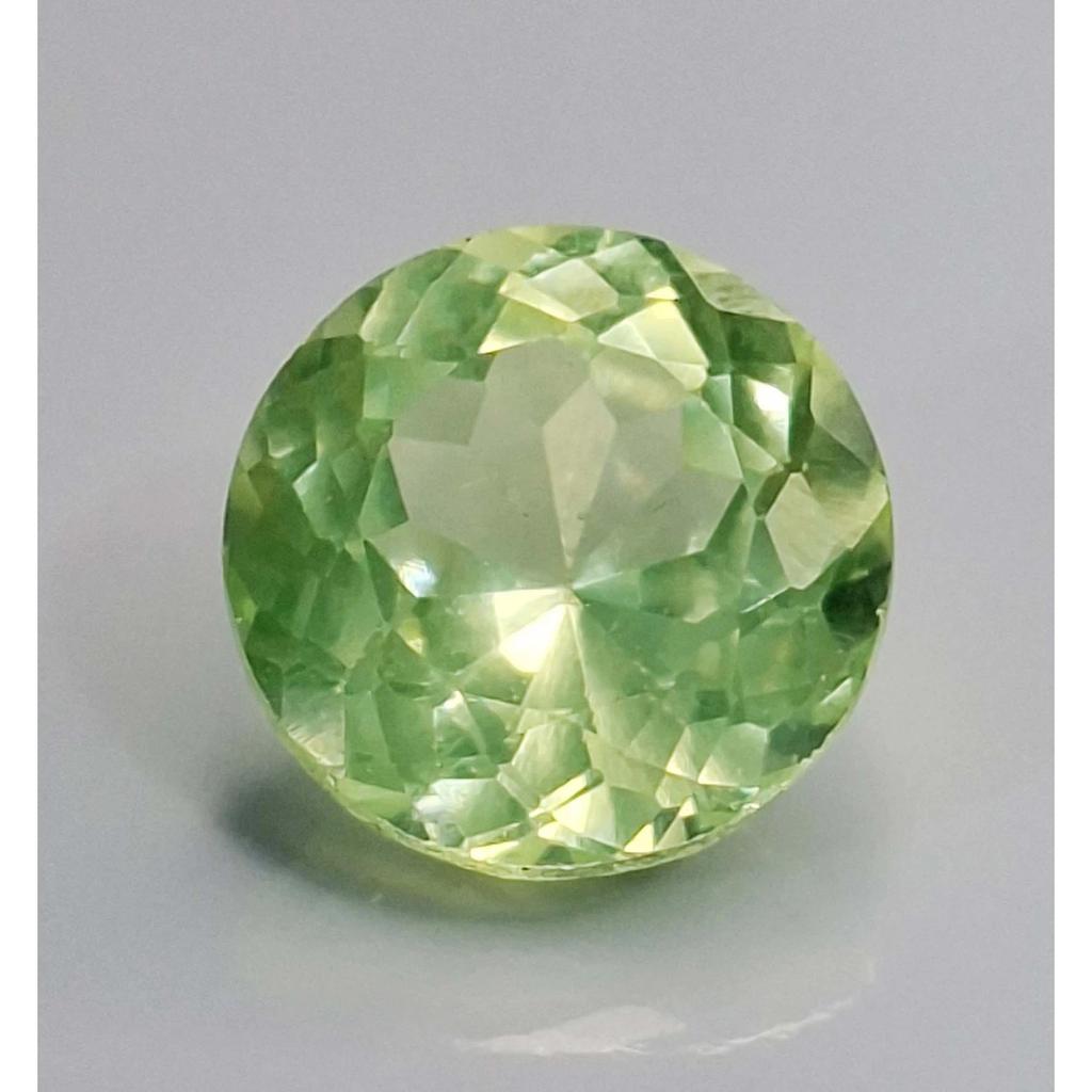 Natürlicher Peridot Hellgrün 7-9 Karat Rundschliff Zertifiziert Schöner Loser Edelstein