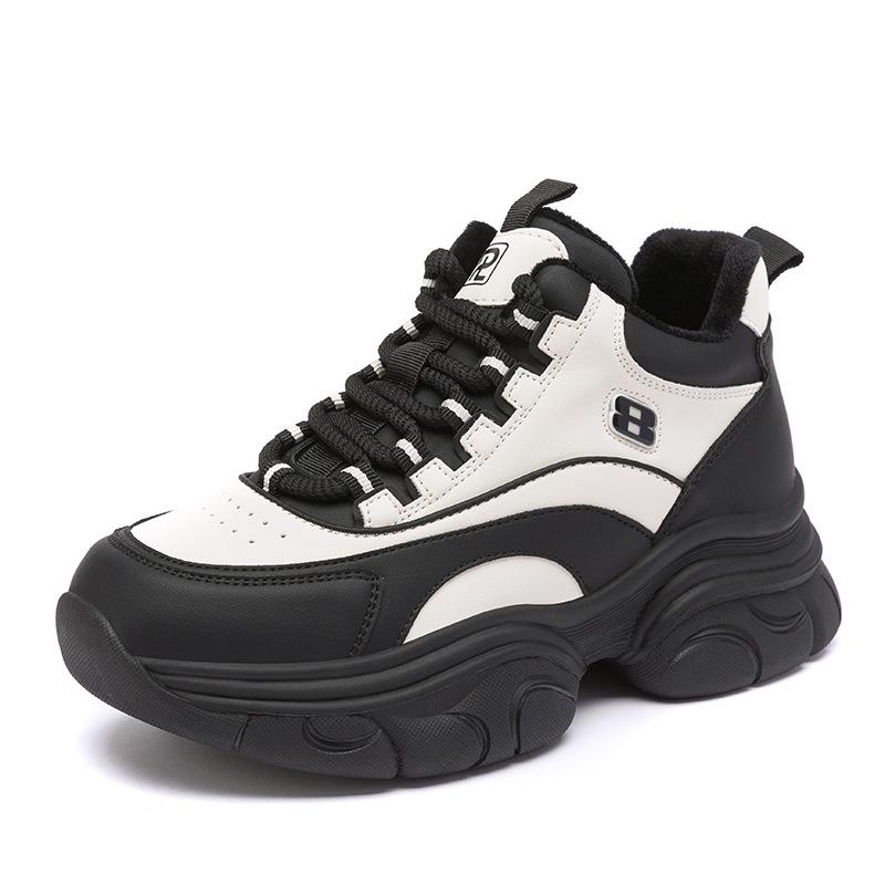 

Женские кроссовки с цветными блоками на толстой подошве и нескользящей подошвой - Коллекция Зима 2025, Модель AWL9629M. 35 бежевый/чёрный