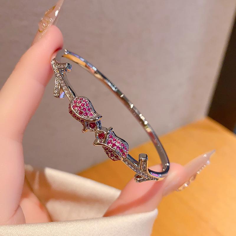 

Personalized spring new colored rose bracelet literary style срібний