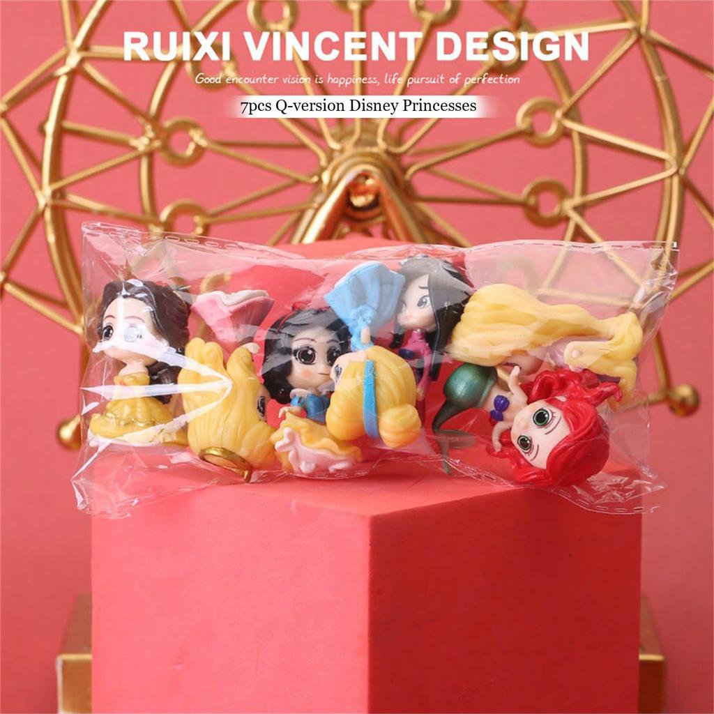Figurine MINISO Set Șapte Piese Prințese Versiune Mică Q, Figurine de Colecție, Potrivite pentru o Varietate de Tipuri de Camere, Ornamente pentru Păpuși de Casă