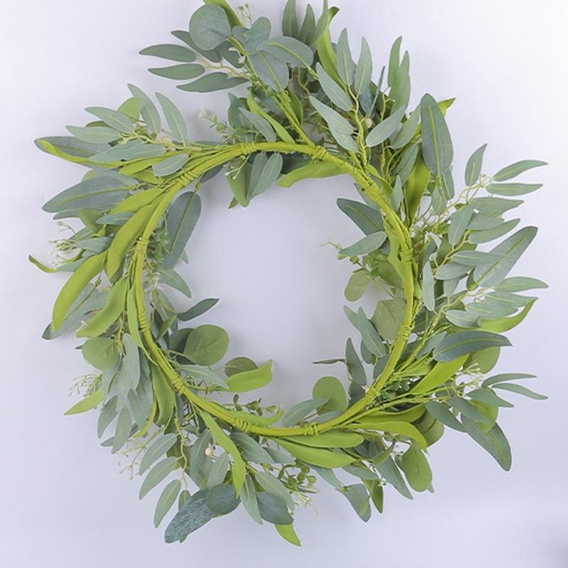 Fashion Artificial Garlands Green Portable Stylish Wreath with Berries Accent for Door and Wall Festival Decoration