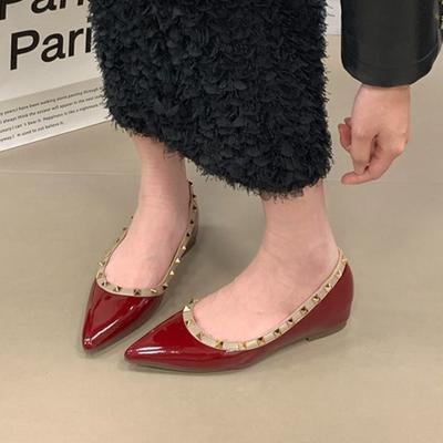 Pointed Head Heightening Patent Leather Rivets Shallow Mouth Ladyshoes 2025 New Korean Version Commuter Fashion Single Shoes Women's Flat Shoes