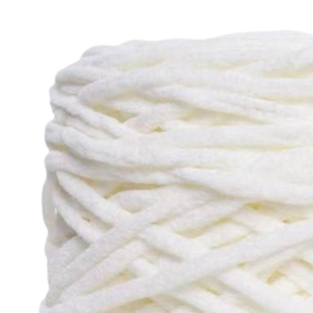 Soft Chunky Yarn Handmade Lightweight Comfortable Polyester Yarn for Bags Making Plush DIY Craft Arm Knitting Blankets