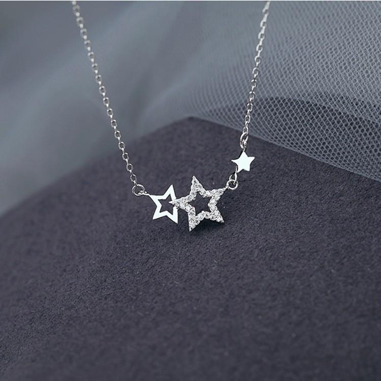 Women's Five-Pointed Star Diamond Pendant Necklace – Fashionable, Luxurious, Niche Design Clavicle Chain Gift