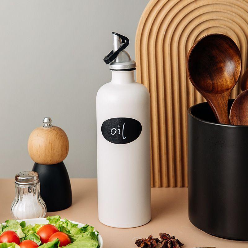 Japanese kitchen seasoning bottle Ceramic oil bottle seasoning household large capacity leak-proof soy sauce