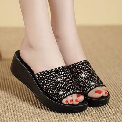 Mom Slippers Women Summer Wear Fashionable Elderly Cool Slippers Women Thick Bottom Soft Bottom Non-slip Middle-aged Middle-heeled Rhinestone Pre
