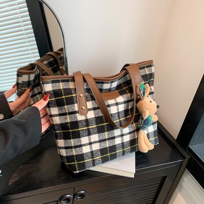 Dámské kabelky – Tašky přes rameno