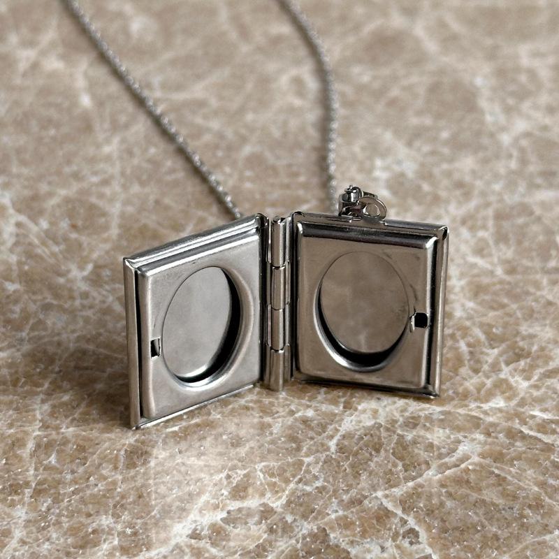 Gold Star Map Character Book Necklace Vintage Openable Pendant Niche Design Clavicle Chain