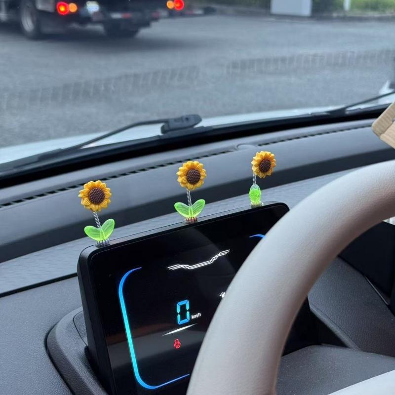 5Pcs Creative Car Ornaments Shaking Head Cute Fresh Sunflower Center Console Rearview Mirror Ornaments