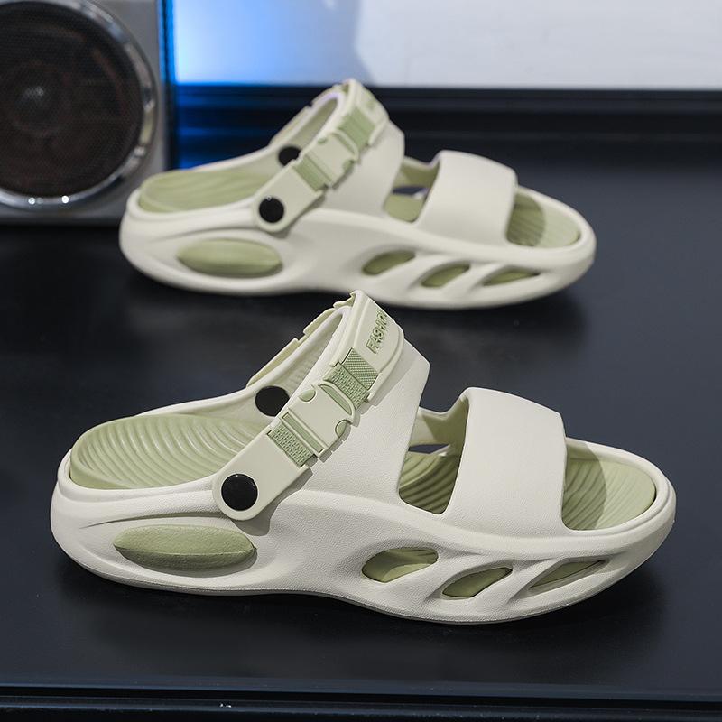 Fashion Men's Sandals New Summer Outdoor Breathable Soft Sole Non Slip Sandals Lightweight Comfortable Fashion Height Increase Slippers