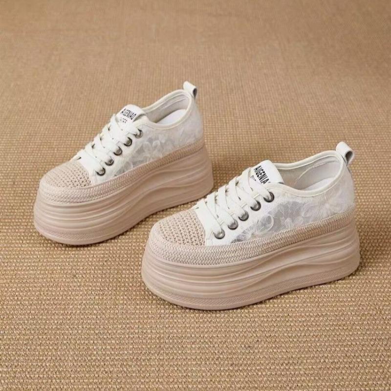 Scarpe muffin estive in pizzo traspiranti con suola spessa da donna, a rete traforata, con suola spessa, scarpe bianche piccole casual allacciate, piccole