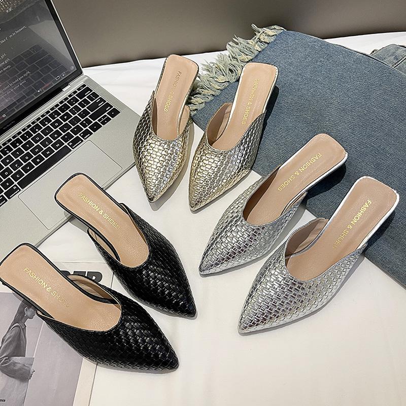 Fashion Women's Baotou Slippers Shoes Summer Beach Shoes for Women Pointed Toe Flat Bottom Ladies Sandals Fashion Baotou Slippers