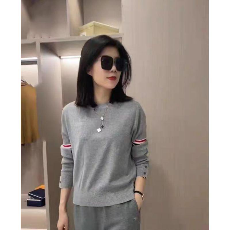 

Зима Новое поступление Европейские товары круглый вырез цвет свободный длинный рукав базовая вязаная одежда британский утолщенная шерсть западный стиль топ женский Grey M(Below 52.50kg)