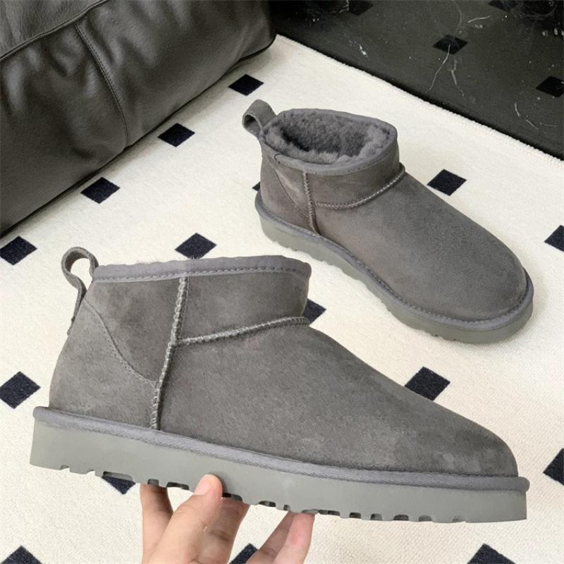Winter Women Men Real Sheepskin Snow Boots Classic Natural Fur Wool Lined Short Ankle Boots  2026 New Design Warm Non-slip Shoes