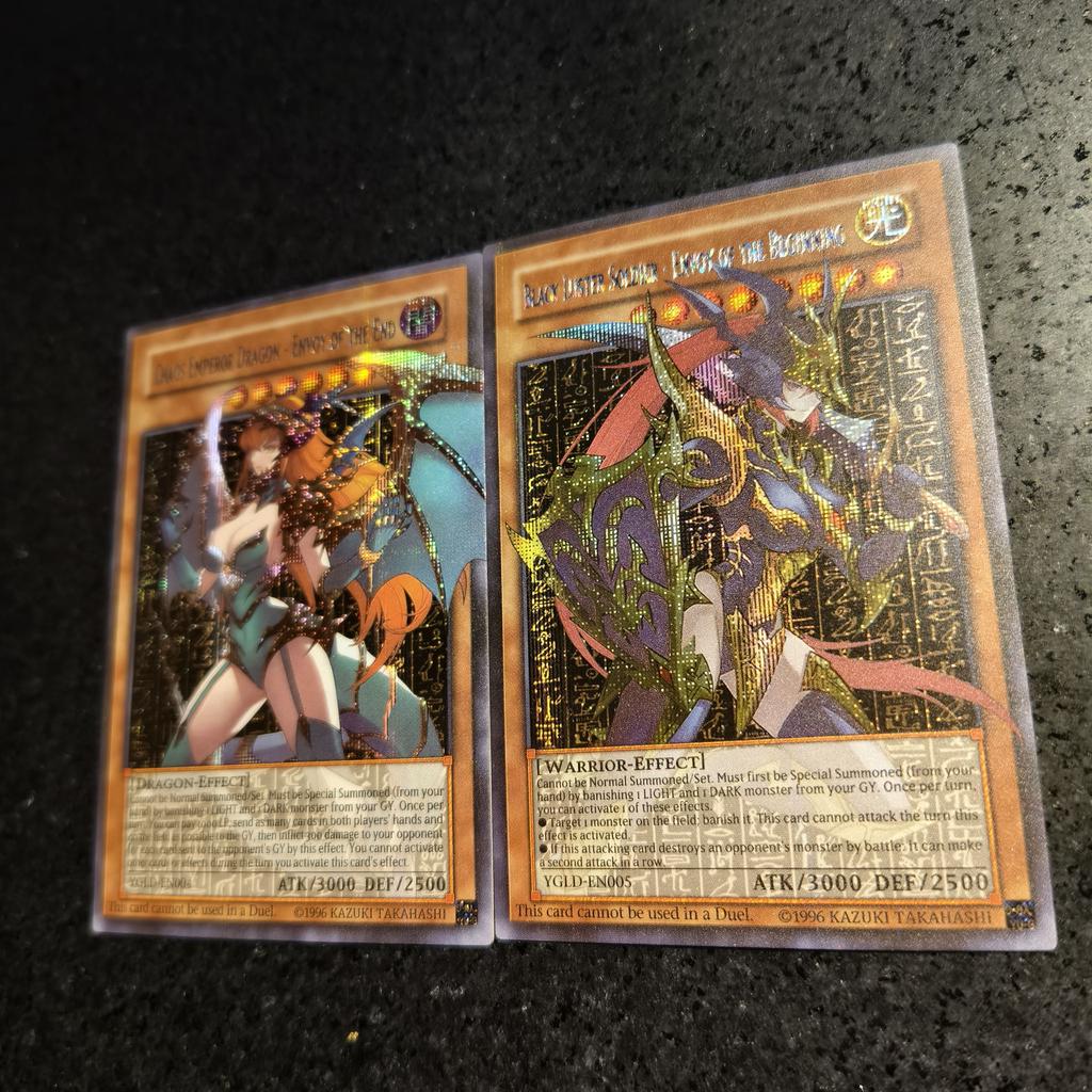 2 Stück/Set Yu-Gi-Oh! Schwarzer Luster Soldier DIY Selbstkontrolle Unterschrift Sammeln Handels Flash Card Anime Cartoon Originalserie Geschenk