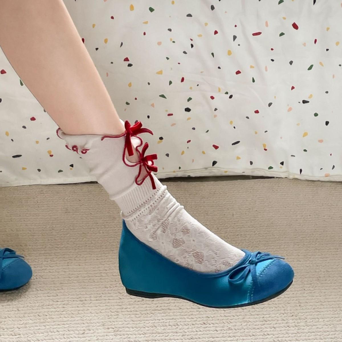 

Ballet style shallow mouth flat-soled single shoes women s skirt soft-soled Mary Jane shoes 39 синій