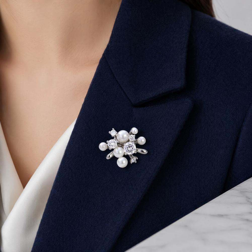 Alloy Brooch Snowflake Brooch Women Brooch Snowflake Pin with Imitation Pearl Cubic Zirconia Inlay Lapel Badge Versatile Compact