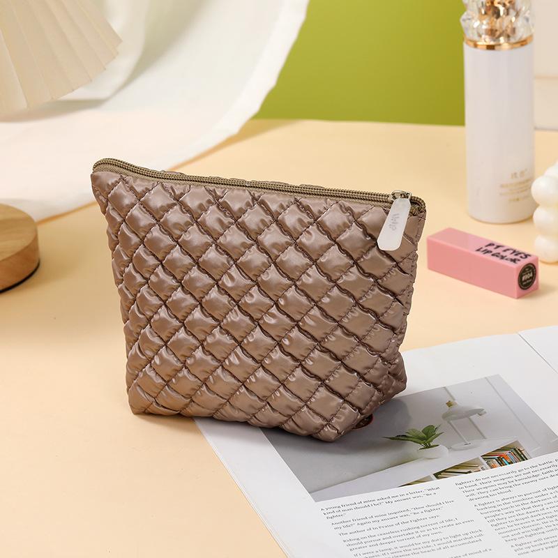 Cute Girls Bubble Makeup Storage Bag Fashion Travel Organizer Lipsticks Cosmetic Pouch Women Portable Zipper Mini Bag