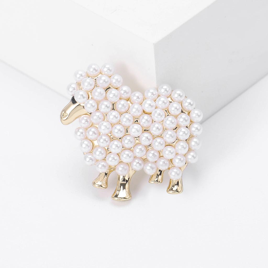 Popular Pearl Sheep Brooches for Women Unisex Rhinestone Animal Pins Event Funny Luxury Gifts New Year Friends Decoration