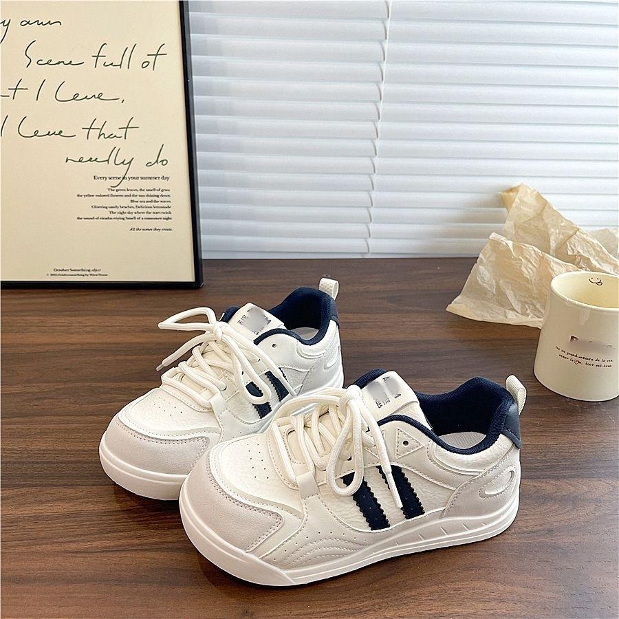 Hong Kong style platform white shoes women's 2025 autumn new German training shoes students versatile sports and leisure board shoes ins tide