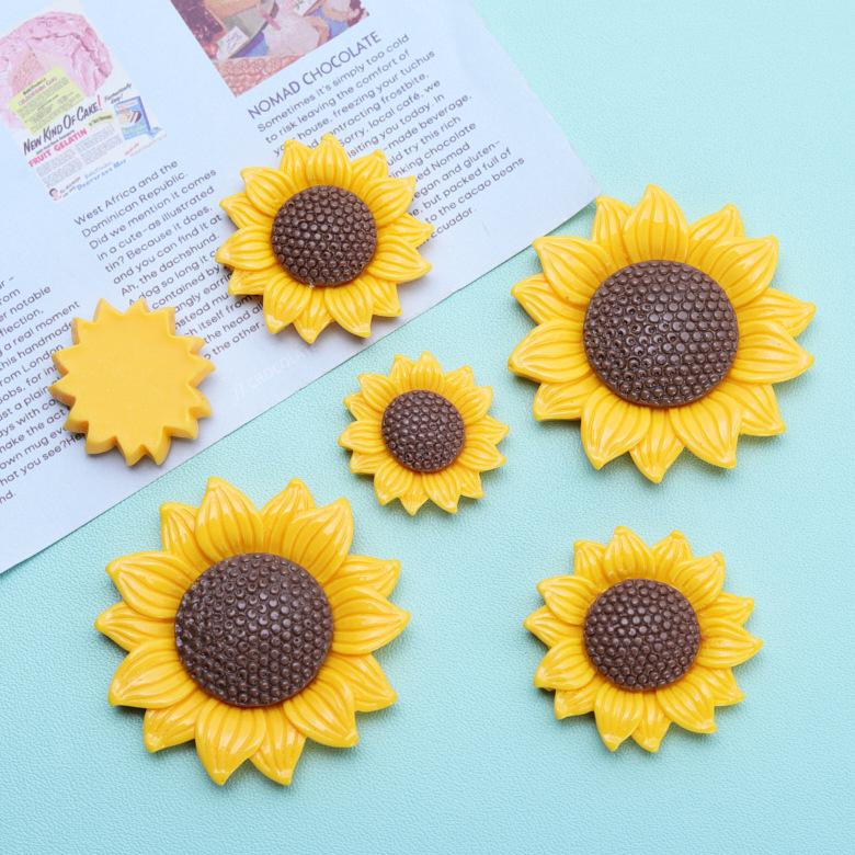 Glossy Sunflower Resin DIY Kit: Phone Case, Hair Clip, Jewelry