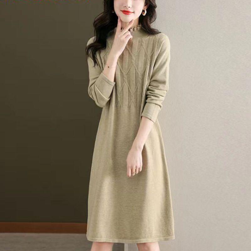 

Універсальна в язана сукня-светр жіноча осінь-зима середнього віку грибний комір волосяна основа міді довжини плаття для мами XXL бежевий