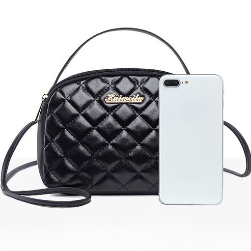 IELGY Women's Diamond Grid Shoulder Bag with Personalized Black European and American Style Crossbody Bag