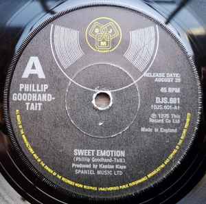 

7inch Record PHILLIP GOODHAND-TAIT - Sweet Emotion DJS601 DJM Records 1975 UK Pop Used