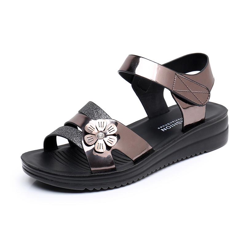 Stylish Women s Flat Summer Sandals - Soft Sole for Middle-Aged  Elderly 40