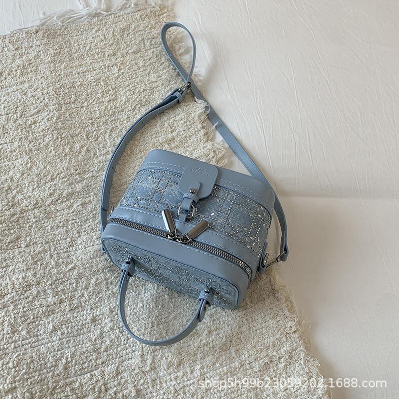 Hand Carry High-end Bucket Bag Women's Fashion Shoulder Bag Summer New Niche Simple Casual Women's Bag