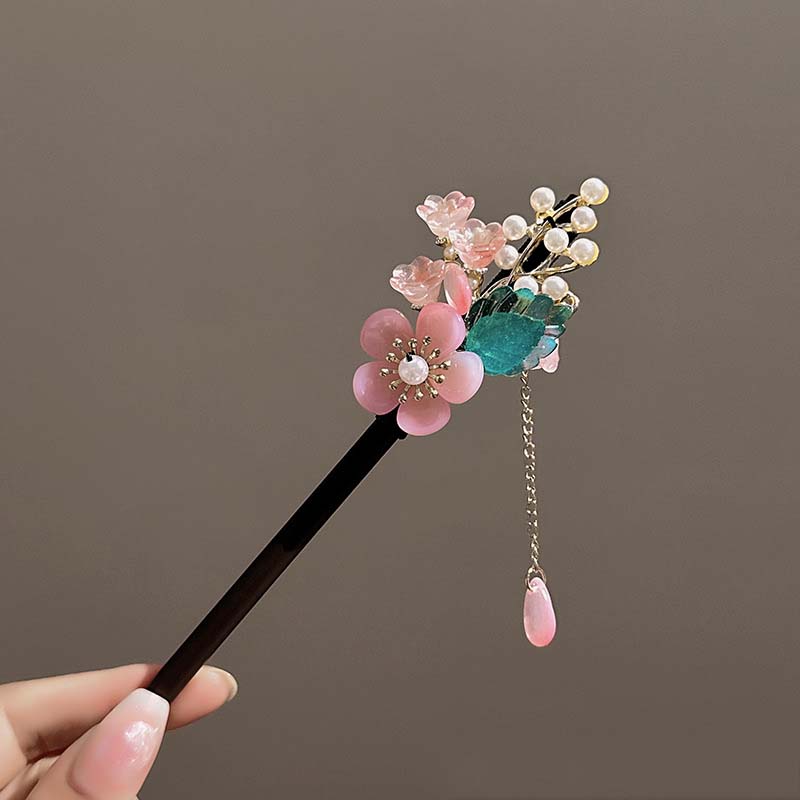 Classic Chinese Wooden Tassel Hair Stick for Women Flower Fresh Pearl Handmade Hairpins Charm Jewelry Accessories Hair Ornaments