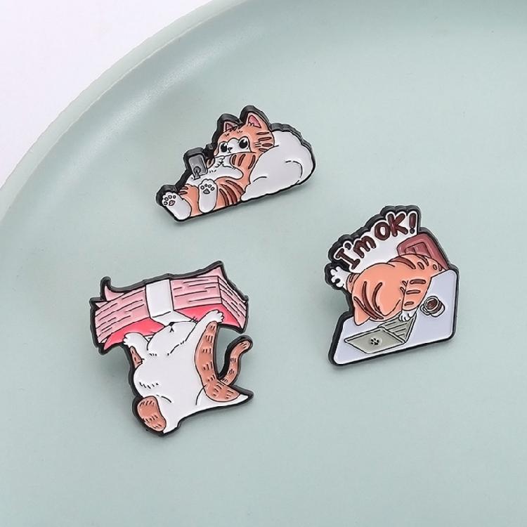 Artistic Orange Feline Design Brooch Pin Multipurpose Wearable Corsage For Adults Trendy Zinc Alloy Craftsmanship