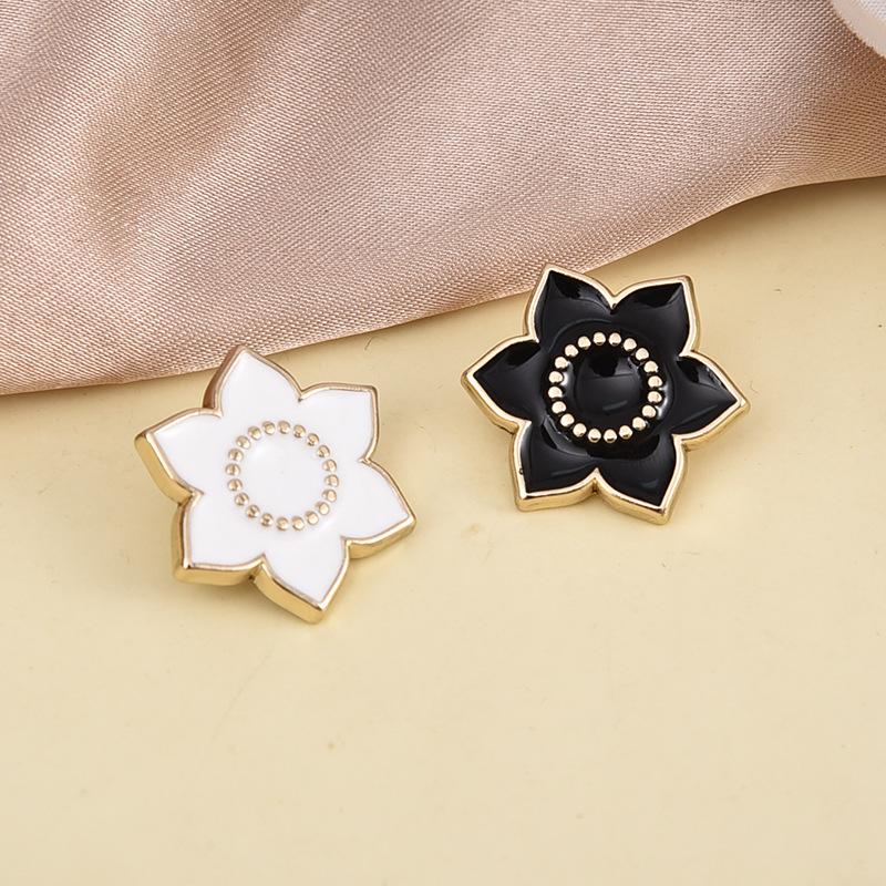 

10 шт. металлических пуговиц ручной работы в ретро-британском стиле, высококачественное качество, небольшой ароматный стиль, декоративные пуговицы особой формы, пуговицы Style D 11.5MM