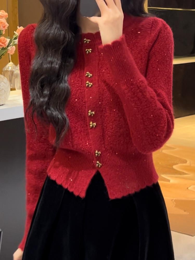 2024 Spring/Autumn Korean Design Battle Robe Red Sweater: Slimming, Stylish Knitted Cardigan